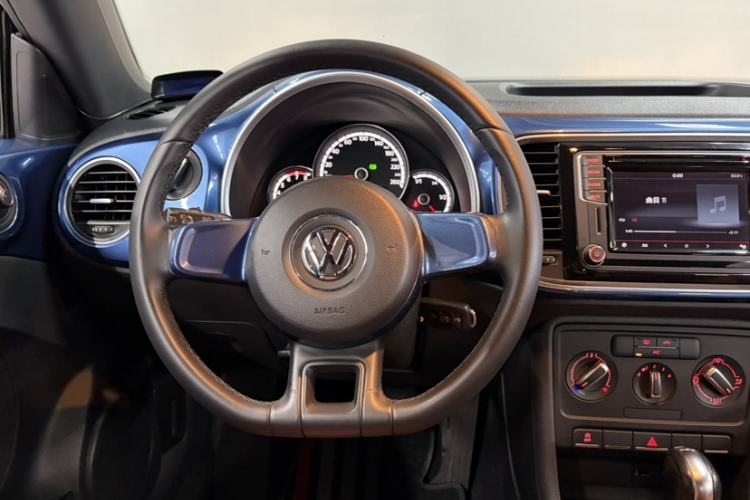 Used Volkswagen Beetle 2015 180TSI model Steering Wheel