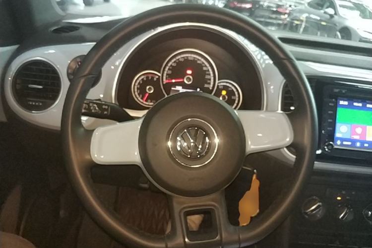 Used Volkswagen Beetle 2015 180TSI model Steering Wheel
