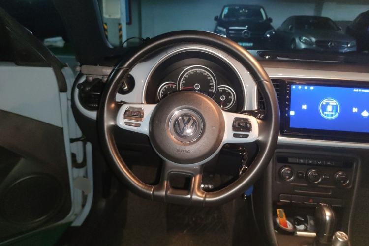 Used Volkswagen Beetle 2015 180TSI model Steering Wheel