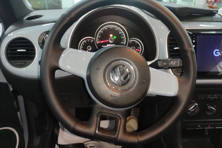 Used Volkswagen Beetle 2015 180TSI model Steering Wheel