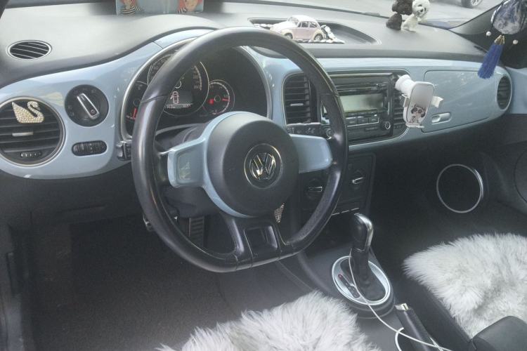 Used Volkswagen Beetle 2015 180TSI model Steering Wheel