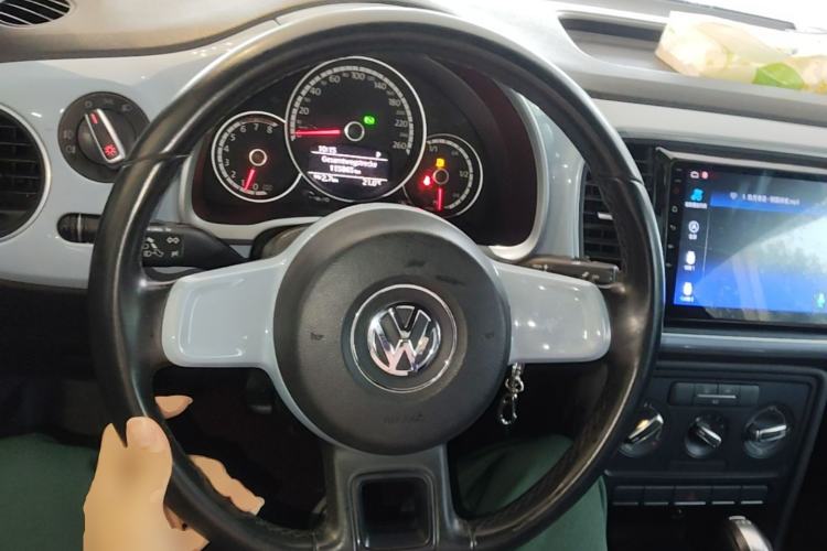 Used Volkswagen Beetle 2015 180TSI model Steering Wheel