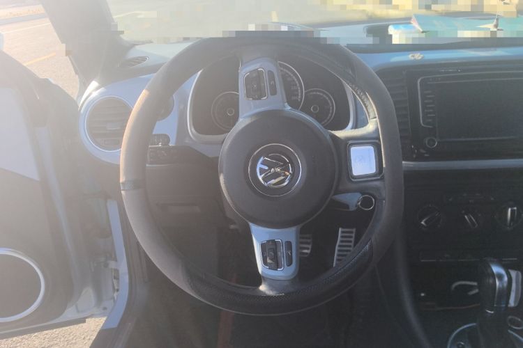 Used Volkswagen Beetle 2015 180TSI model Steering Wheel
