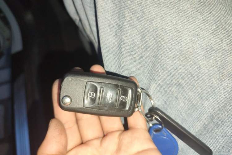 Used Volkswagen Beetle 2015 180TSI model Vehicle Key