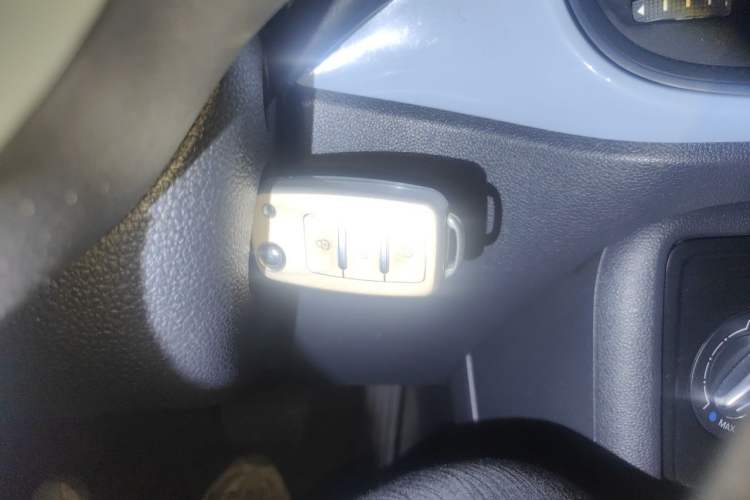 Used Volkswagen Beetle 2015 180TSI model Vehicle Key