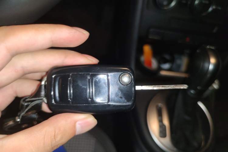 Used Volkswagen Beetle 2015 180TSI model Vehicle Key