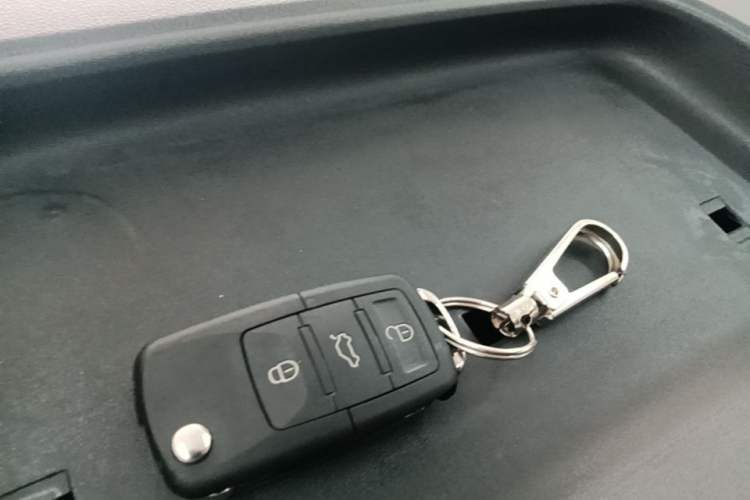 Used Volkswagen Beetle 2015 180TSI model Vehicle Key