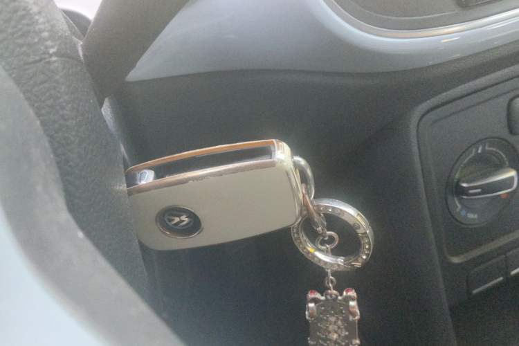 Used Volkswagen Beetle 2015 180TSI model Vehicle Key