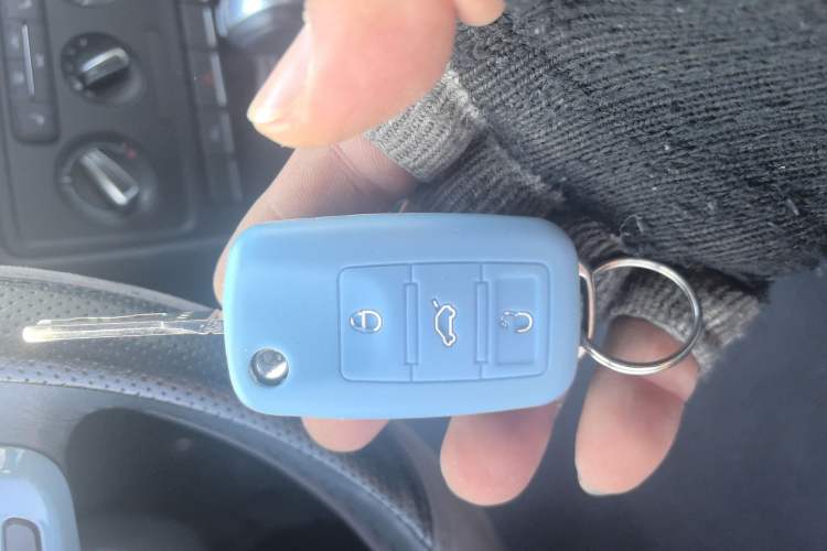 Used Volkswagen Beetle 2015 180TSI model Vehicle Key