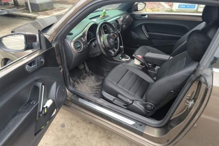 Used Volkswagen Beetle 2015 180TSI model Driver Seat
