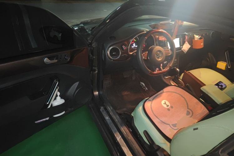 Used Volkswagen Beetle 2015 180TSI model Driver Seat