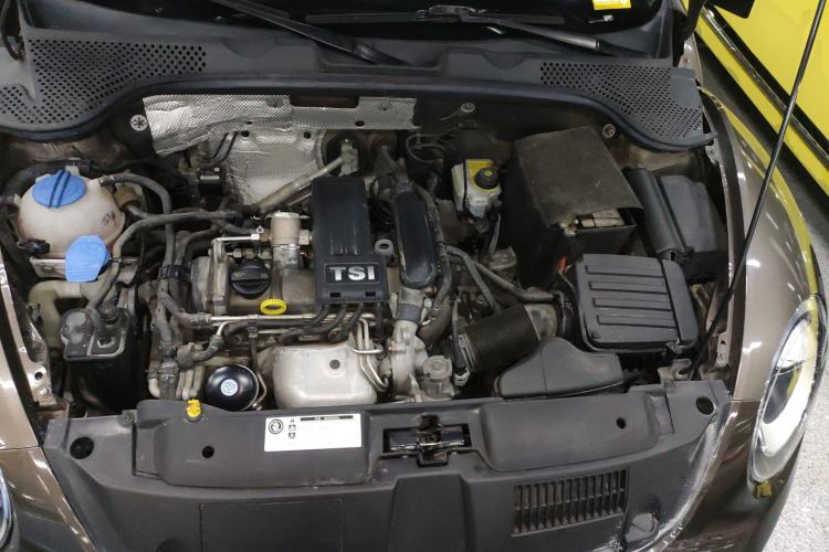 Used Volkswagen Beetle 2015 180TSI model Engine Bay