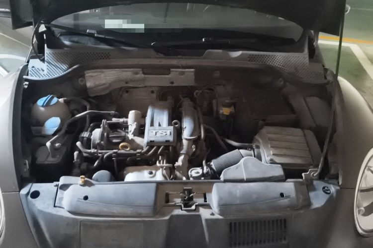 Used Volkswagen Beetle 2015 180TSI model Engine Bay