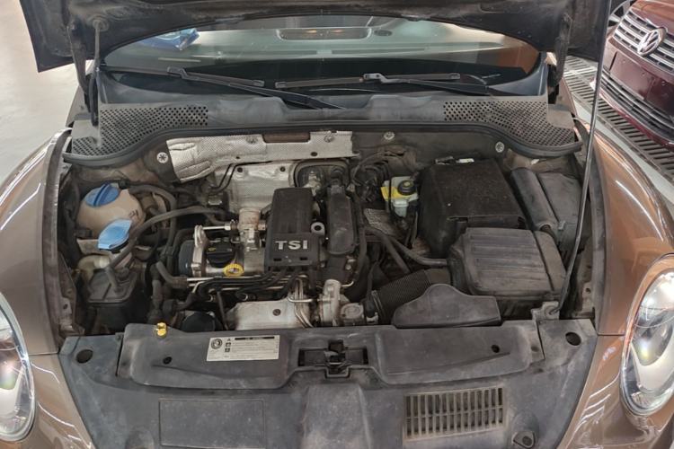 Used Volkswagen Beetle 2015 180TSI model Engine Bay