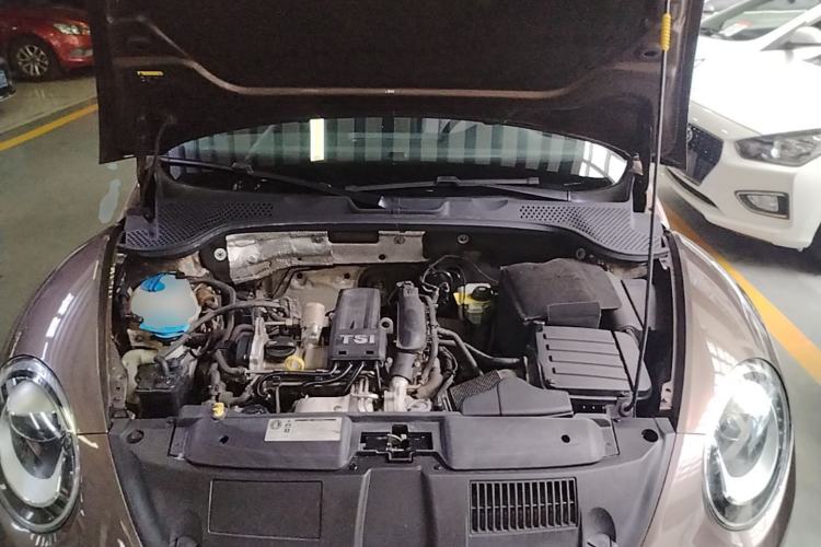 Used Volkswagen Beetle 2015 180TSI model Engine Bay