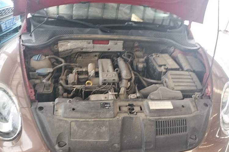 Used Volkswagen Beetle 2015 180TSI model Engine Bay