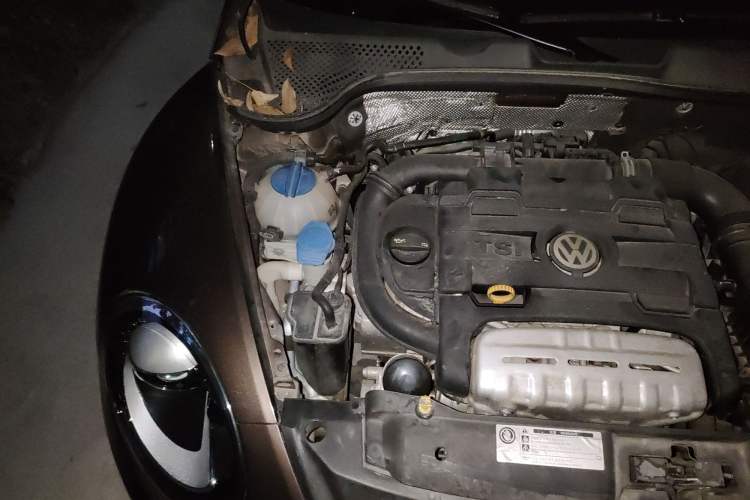 Used Volkswagen Beetle 2015 280TSI Engine Bay Right