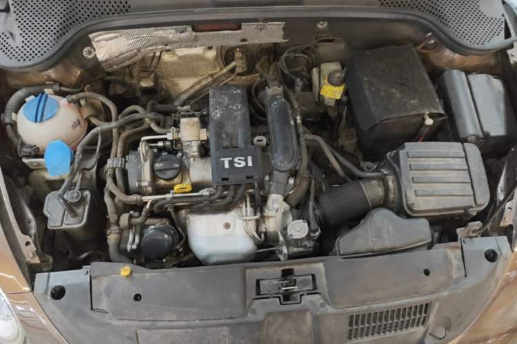 Used Volkswagen Beetle 2015 180TSI model Engine Bay
