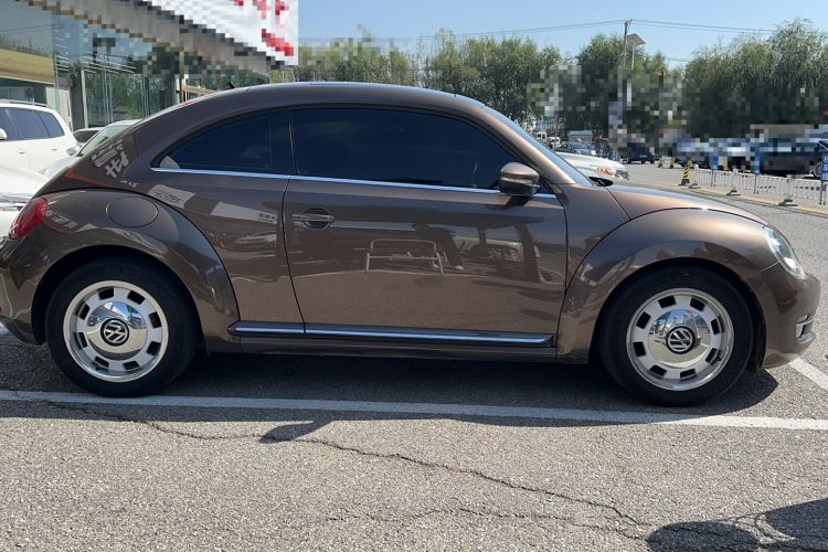 Used Volkswagen Beetle 2015 180TSI model Exterior 2