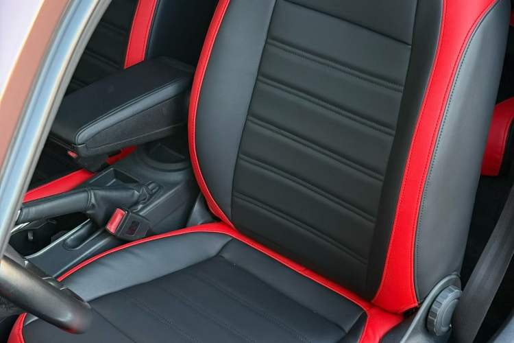 Used Volkswagen Beetle 2015 180TSI model Exterior 3