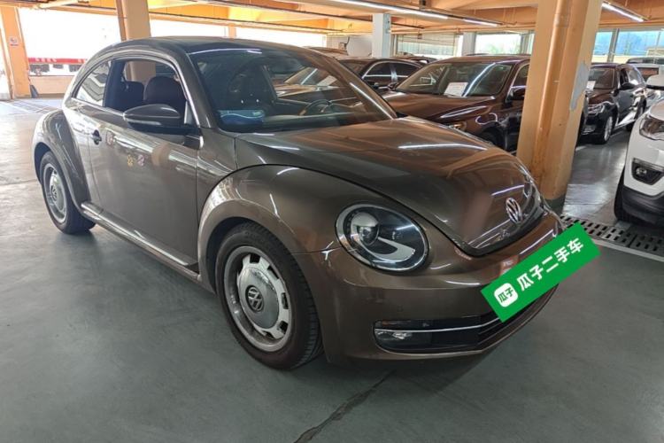 Used Volkswagen Beetle 2015 180TSI model Front Right 45 Deg
