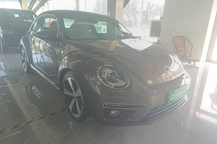 Used Volkswagen Beetle 2015 280TSI Front Right 45 Deg