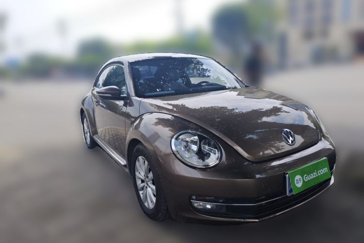 Used Volkswagen Beetle 2015 180TSI model Front Right 45 Deg