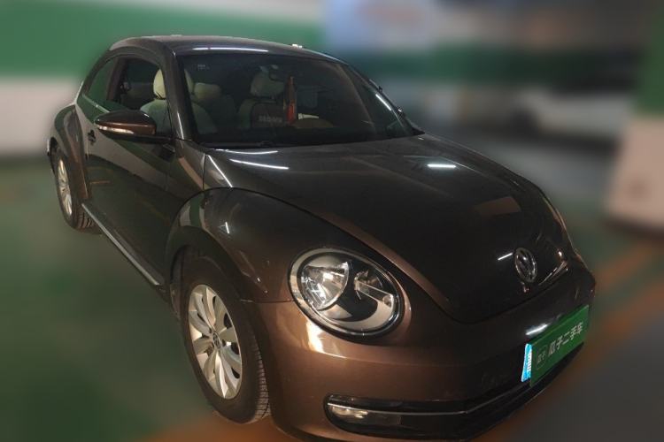 Used Volkswagen Beetle 2015 180TSI model Front Right 45 Deg