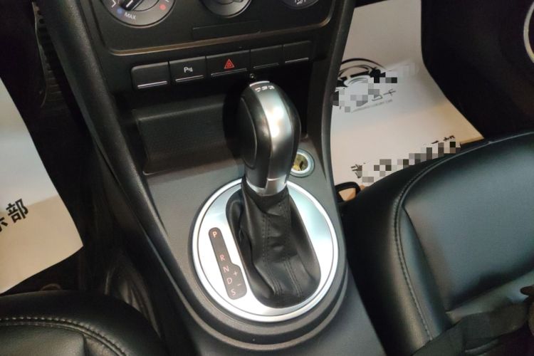 Used Volkswagen Beetle 2015 180TSI model Gear Lever