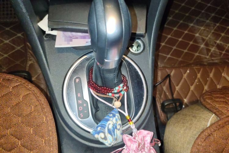 Used Volkswagen Beetle 2015 280TSI Gear Lever