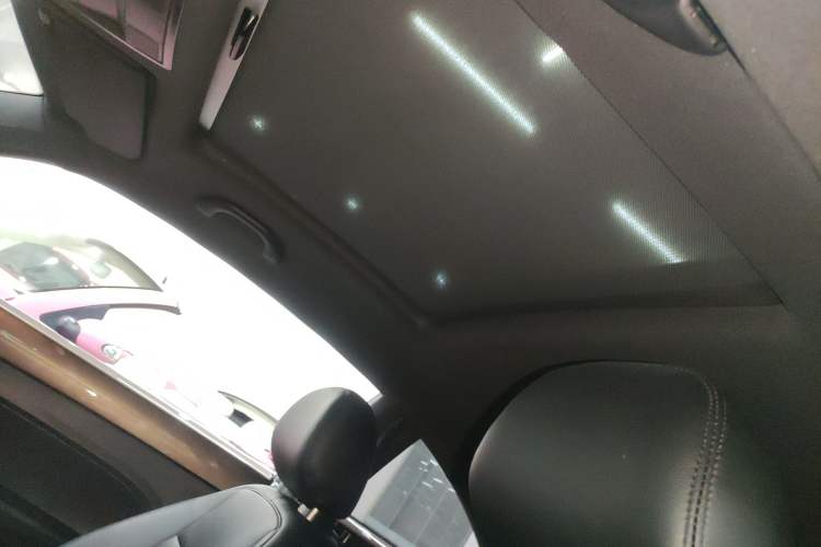 Used Volkswagen Beetle 2015 180TSI model Headliner