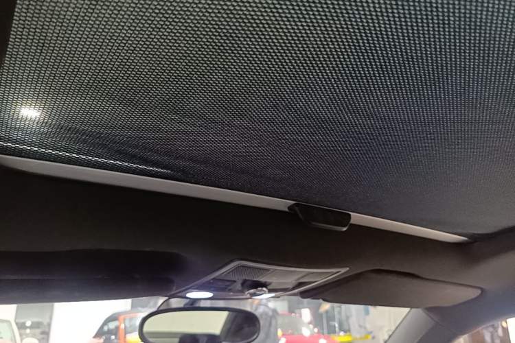 Used Volkswagen Beetle 2015 280TSI Headliner