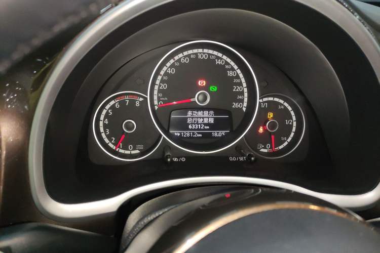 Used Volkswagen Beetle 2015 180TSI model Instrument Cluster