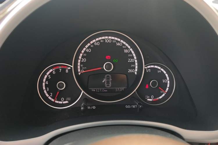 Used Volkswagen Beetle 2015 280TSI Instrument Cluster