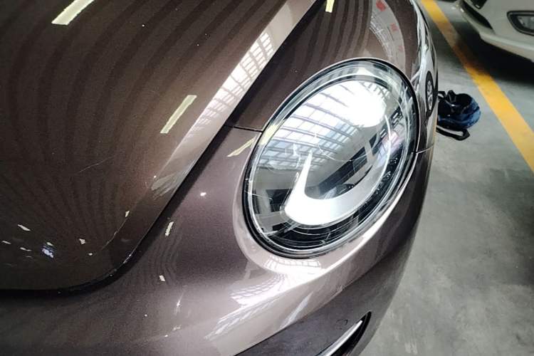 Used Volkswagen Beetle 2015 180TSI model Left Front Headlight