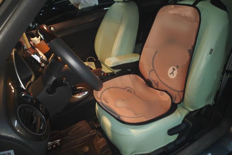 Used Volkswagen Beetle 2015 180TSI model Left Front Seat