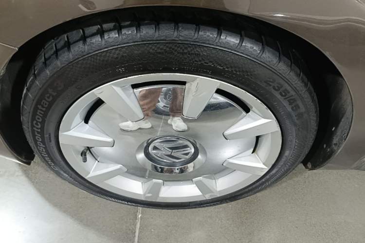Used Volkswagen Beetle 2015 280TSI Left Front Wheel Hub