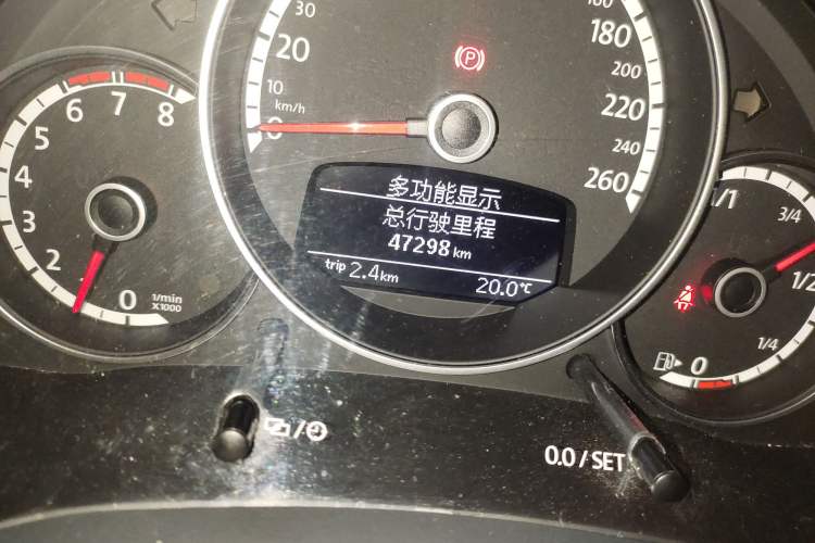 Used Volkswagen Beetle 2015 280TSI Odometer Close Up