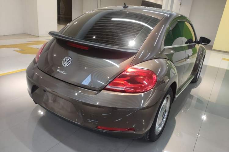 Used Volkswagen Beetle 2015 180TSI model Rear Right 45 Deg