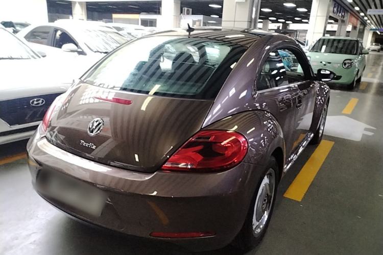 Used Volkswagen Beetle 2015 180TSI model Rear Right 45 Deg