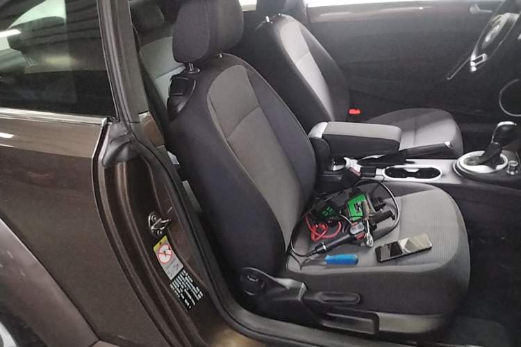Used Volkswagen Beetle 2015 180TSI model Right Front Seat