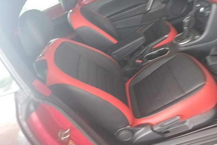 Used Volkswagen Beetle 2015 180TSI model Right Front Seat