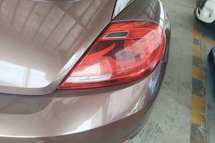 Used Volkswagen Beetle 2015 180TSI model Right Rear Taillight