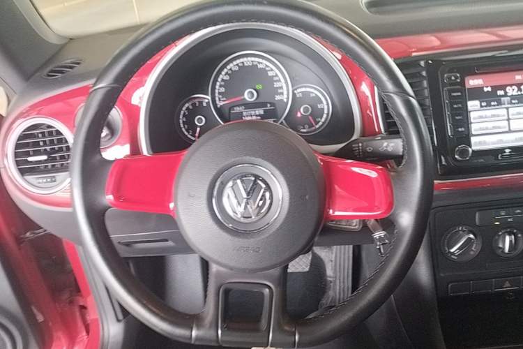 Used Volkswagen Beetle 2015 180TSI model Steering Wheel