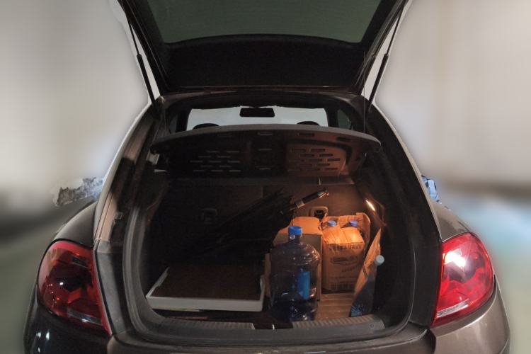 Used Volkswagen Beetle 2015 180TSI model Trunk