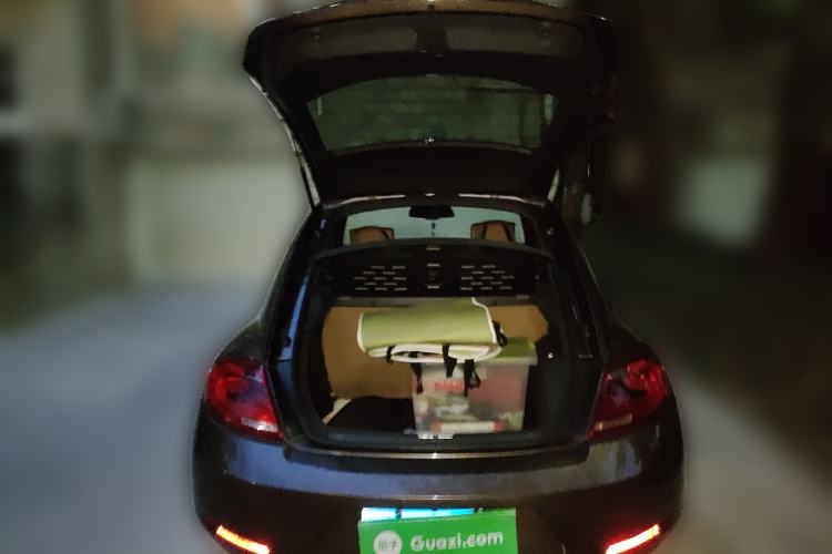 Used Volkswagen Beetle 2015 280TSI Trunk
