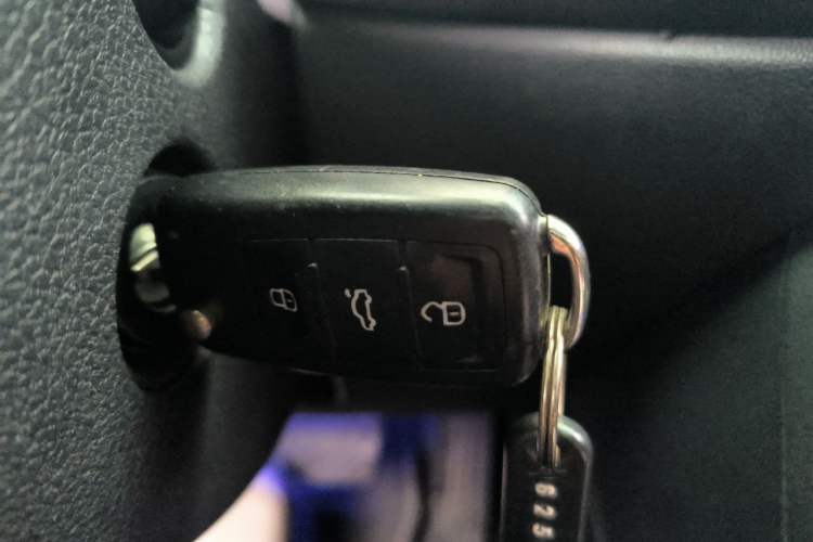 Used Volkswagen Beetle 2015 180TSI model Vehicle Key
