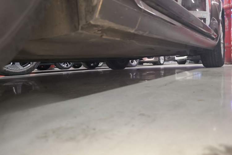 Used Volkswagen Beetle 2015 180TSI model Chassis Front Left