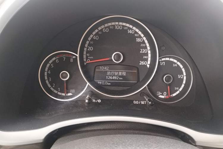 Used Volkswagen Beetle 2015 280TSI Instrument Cluster