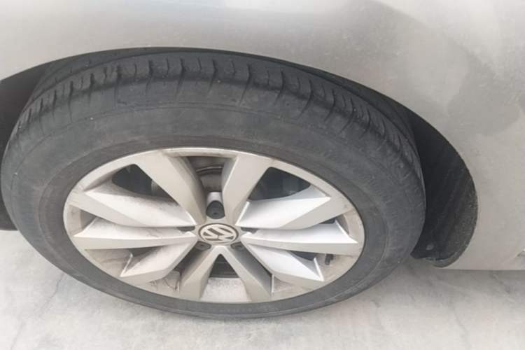 Used Volkswagen Beetle 2015 280TSI Right Rear Wheel Hub